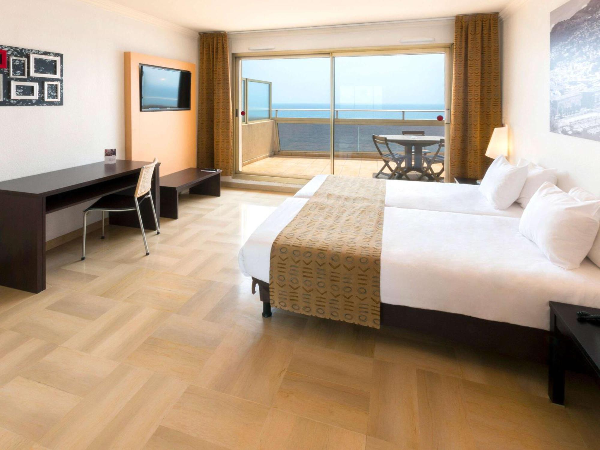 Adagio Promenade Des 4*